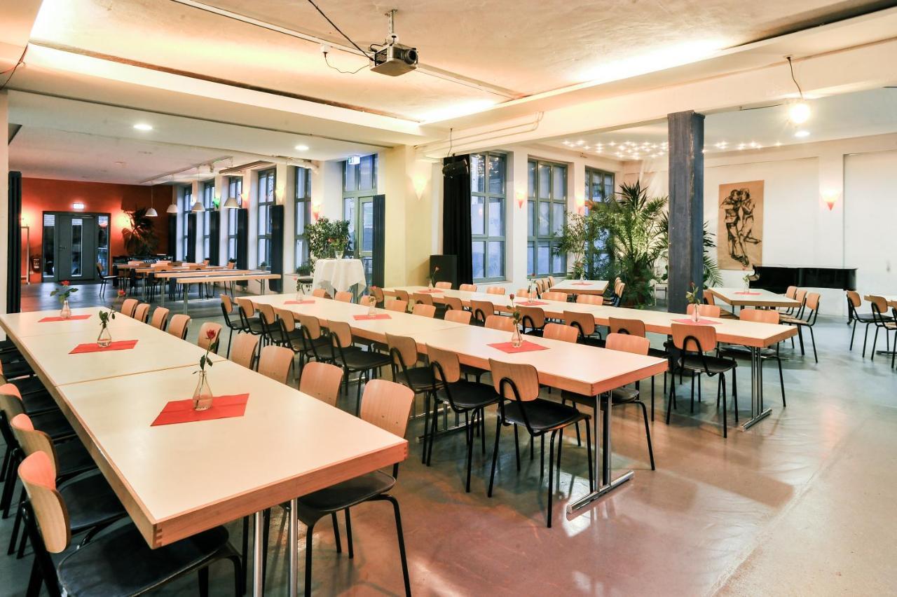 Gaestehaus Abz Stuttgart Exterior foto